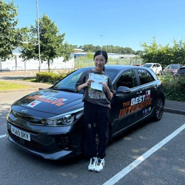 Zhu Meng Zhu - passed her driving test in Norwich after intensive driving tuition with Lilin from The Best Intensive Driving School